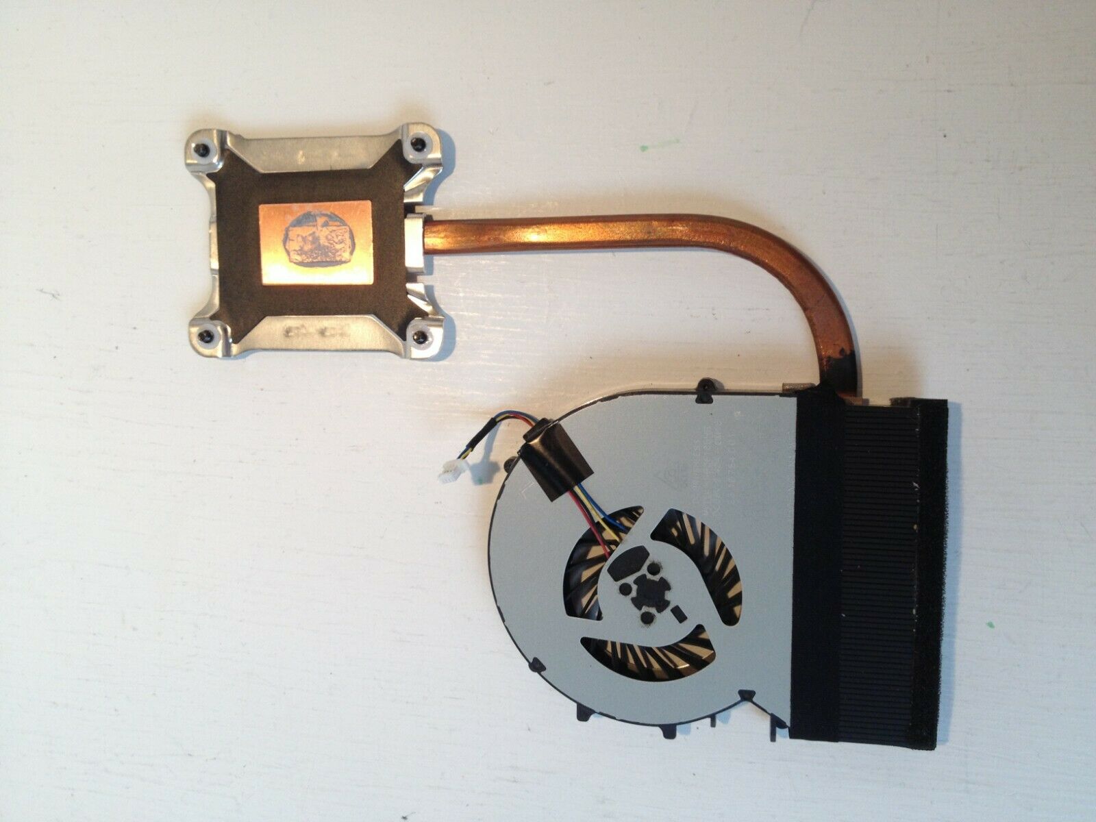 Tản Dùng cho Main VGA Share