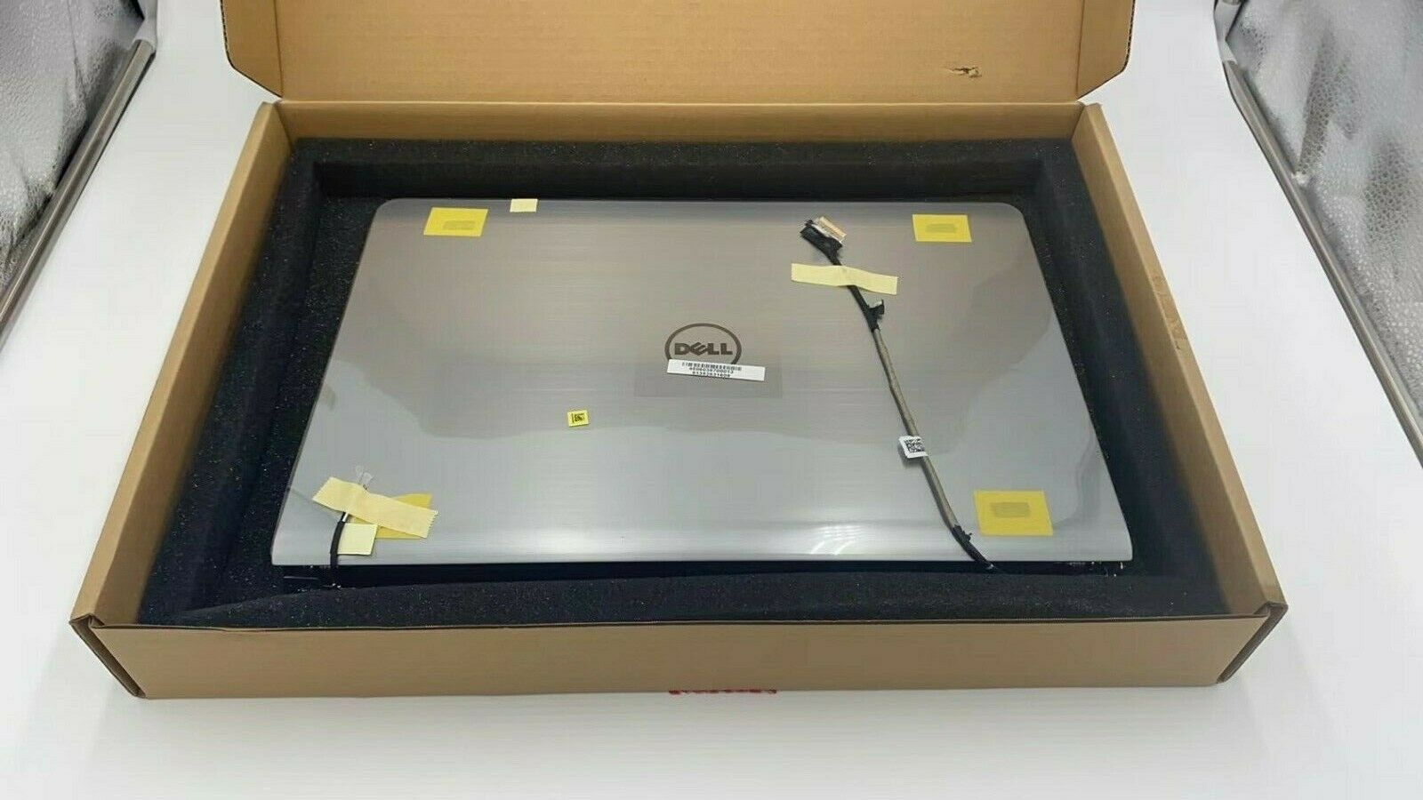 thay-man-hinh-laptop-dell-inspiron-5547