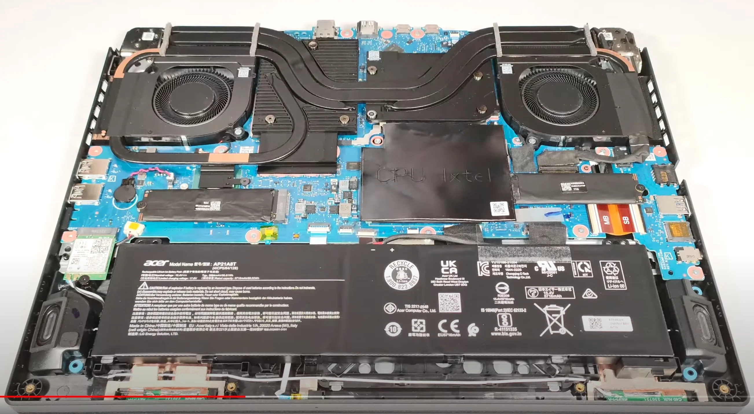 Main Acer Nitro 17 Phoenix AN17-51-50B9