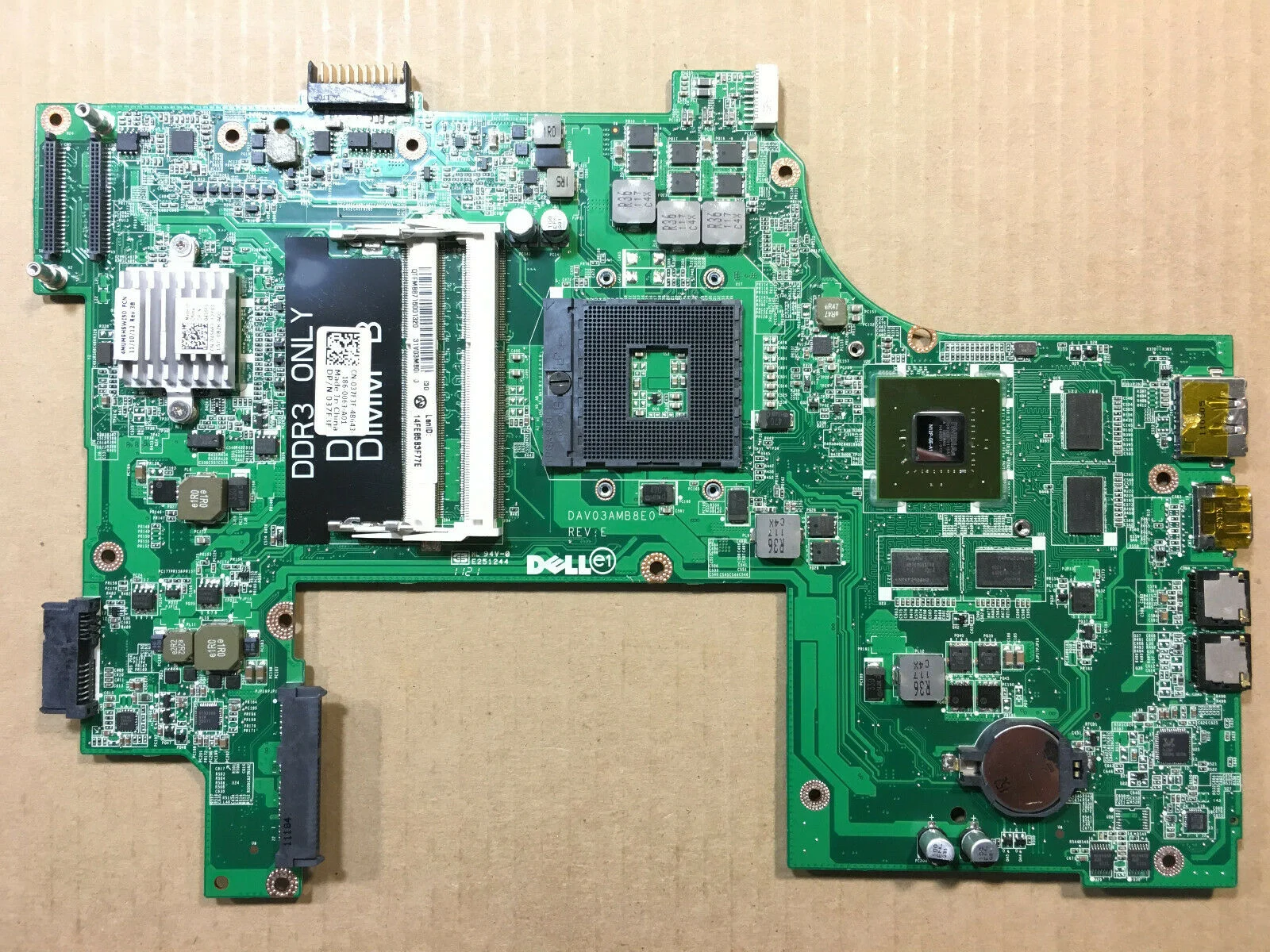 Main Dell Inspiron N7110