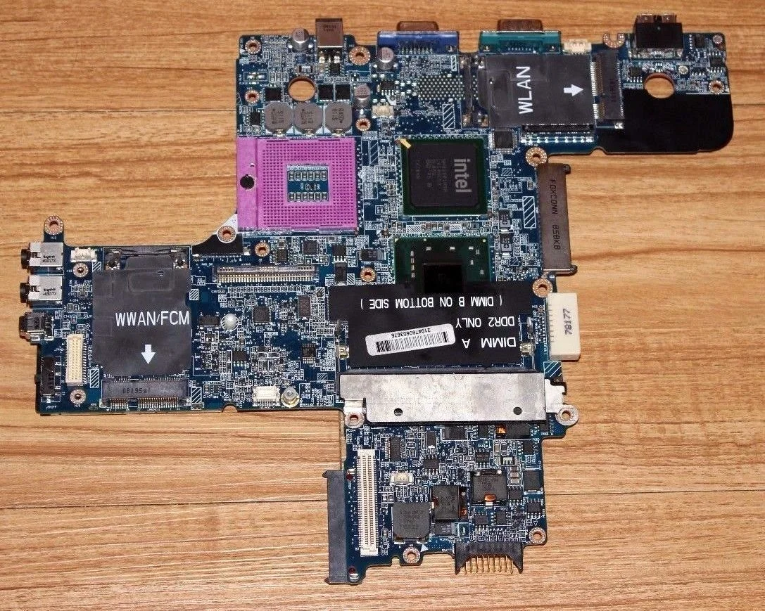 Main Dell Latitude D630