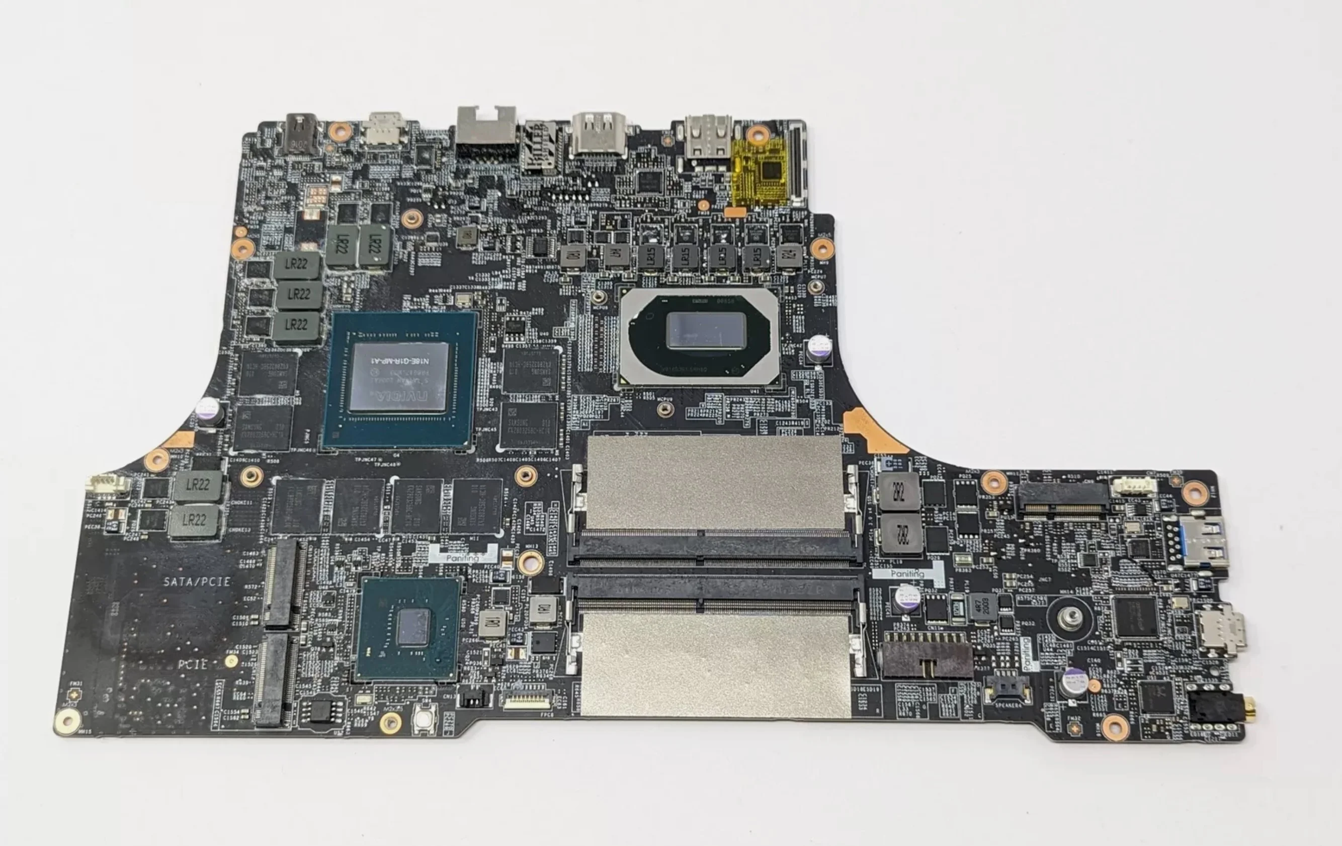 Main MSI Raider GE77HX