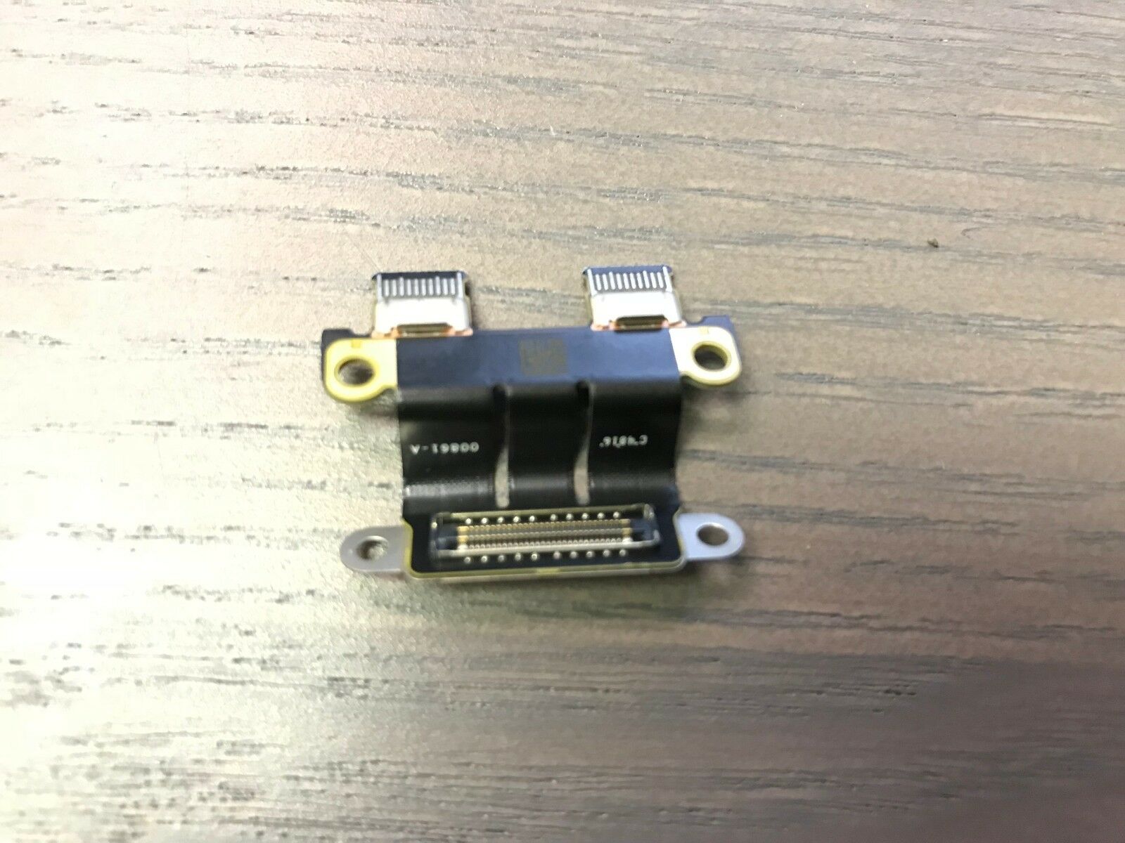 Board Jack Nguồn Tpye-C Apple Macbook Pro 13″ A1708 EMC 3164 EMC 2978