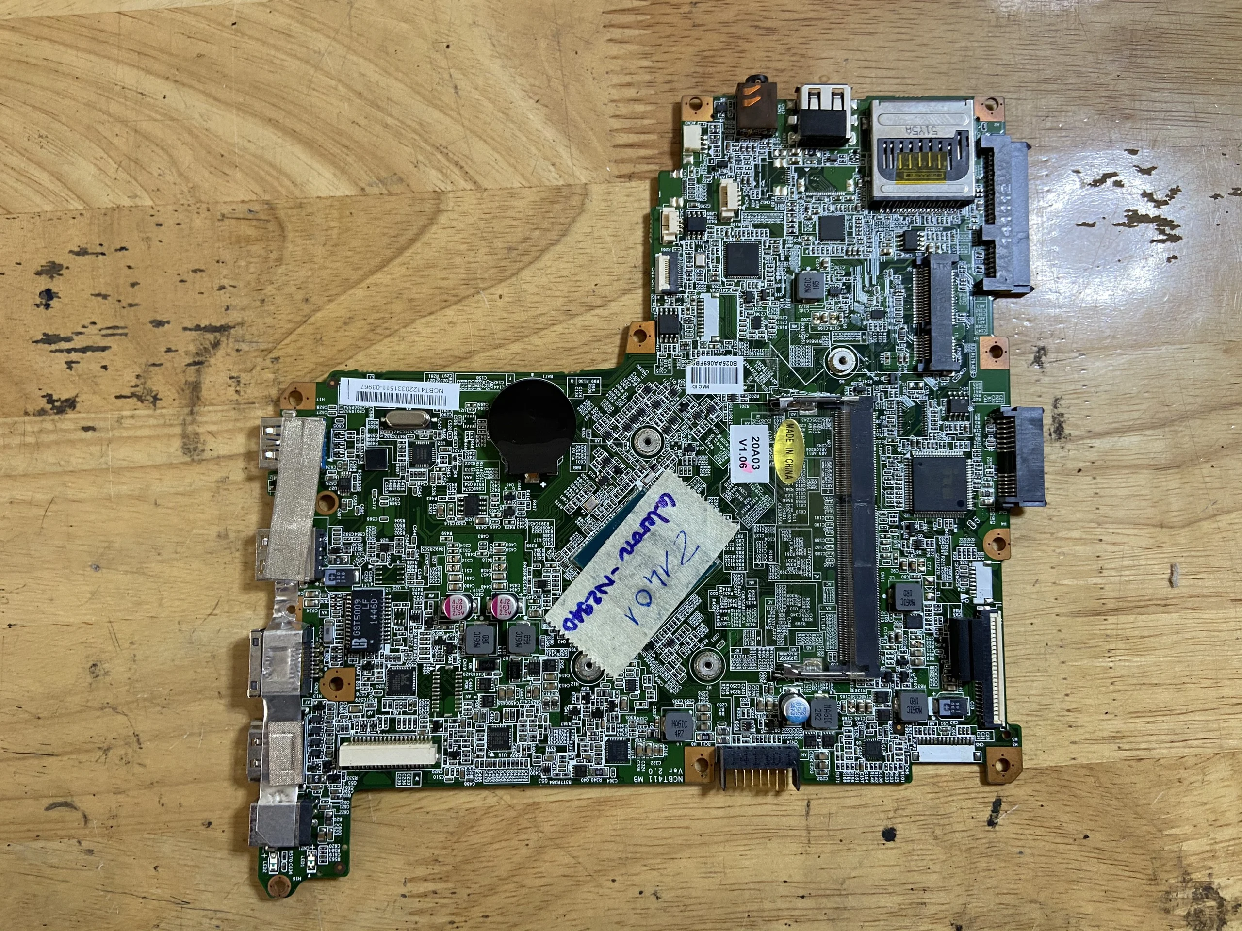 Main Acer One 14 Z1401