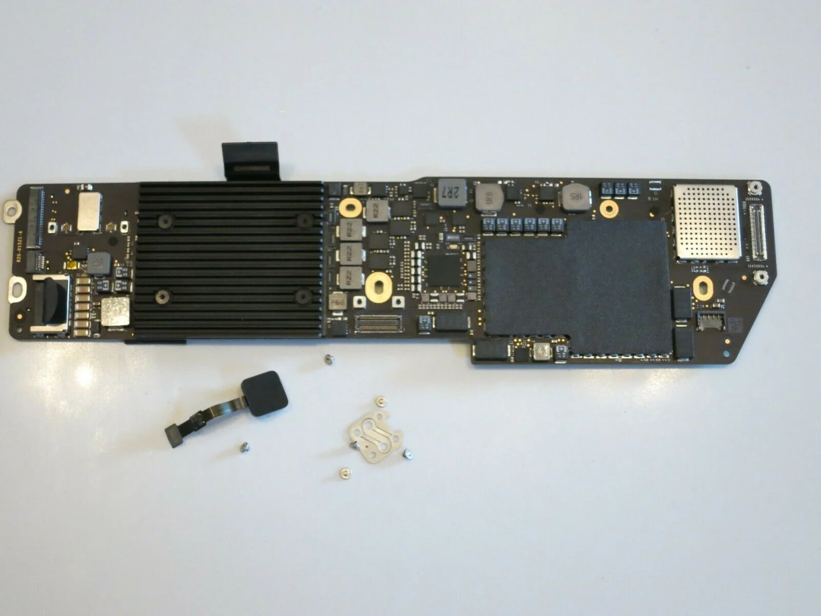 Main Apple Macbook Air 13 A1932 EMC 3184