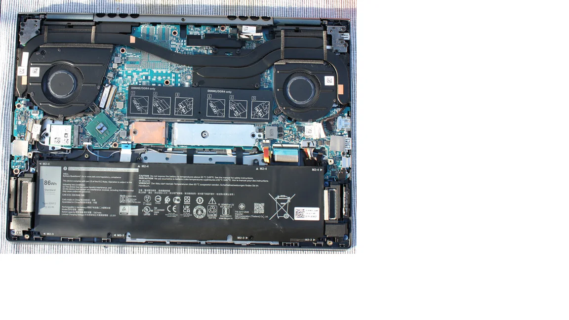 Main Dell Inspiron 15 Plus 7510