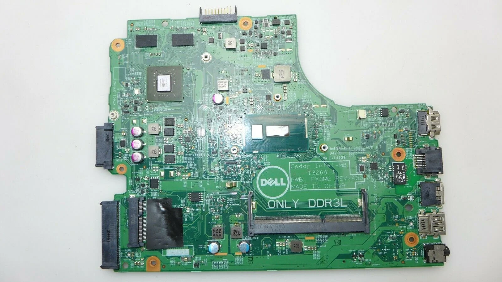 Main Dell Vostro 14 3000
