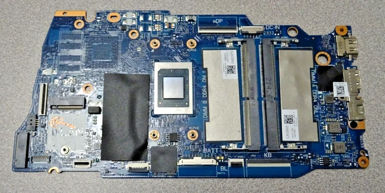 Main Dell Vostro 14 3435