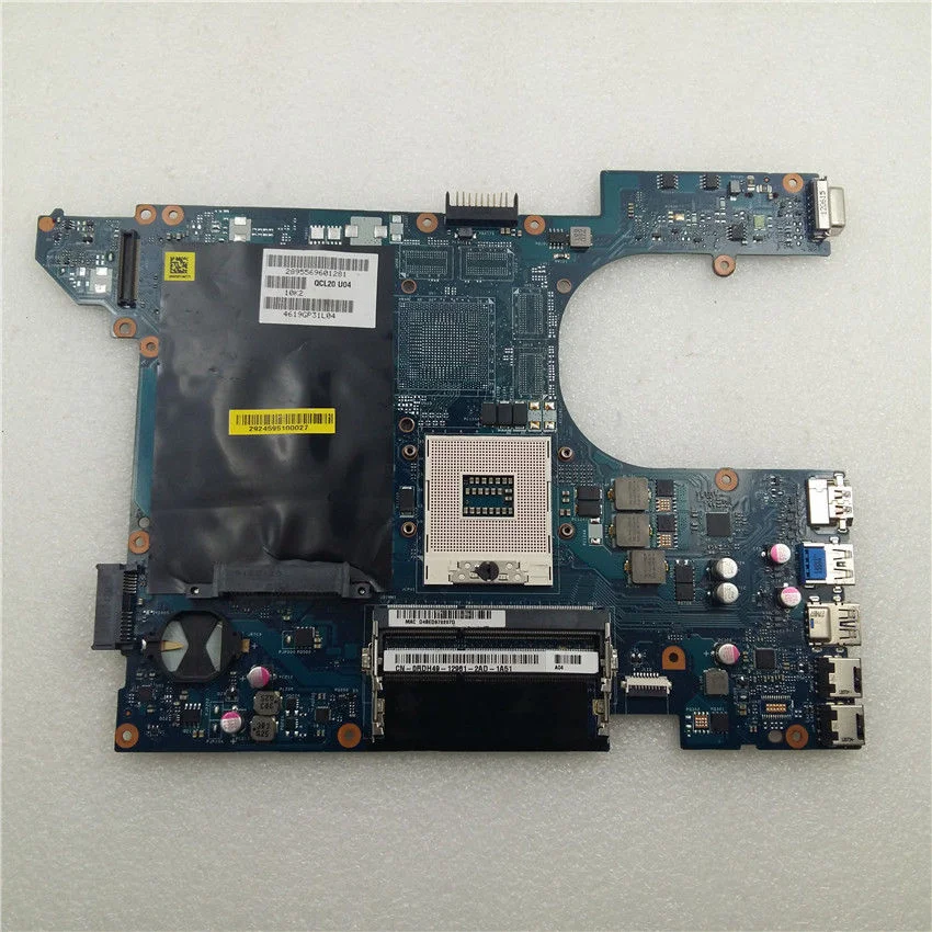 Main Dell Vostro 3560