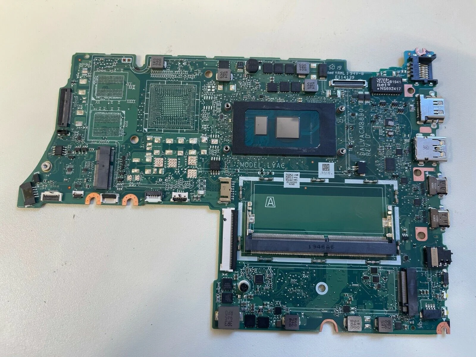 Main Lenovo ThinkBook 14-IML