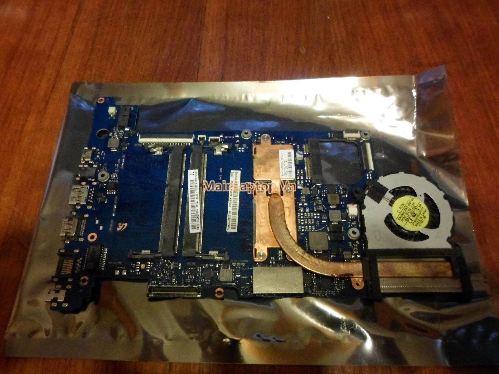 Main Samsung NP740U3M