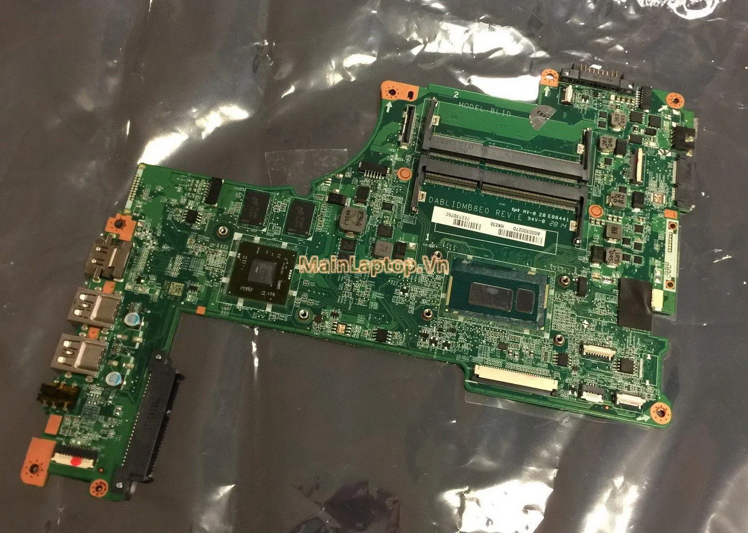 Main Toshiba Satellite P55T-C