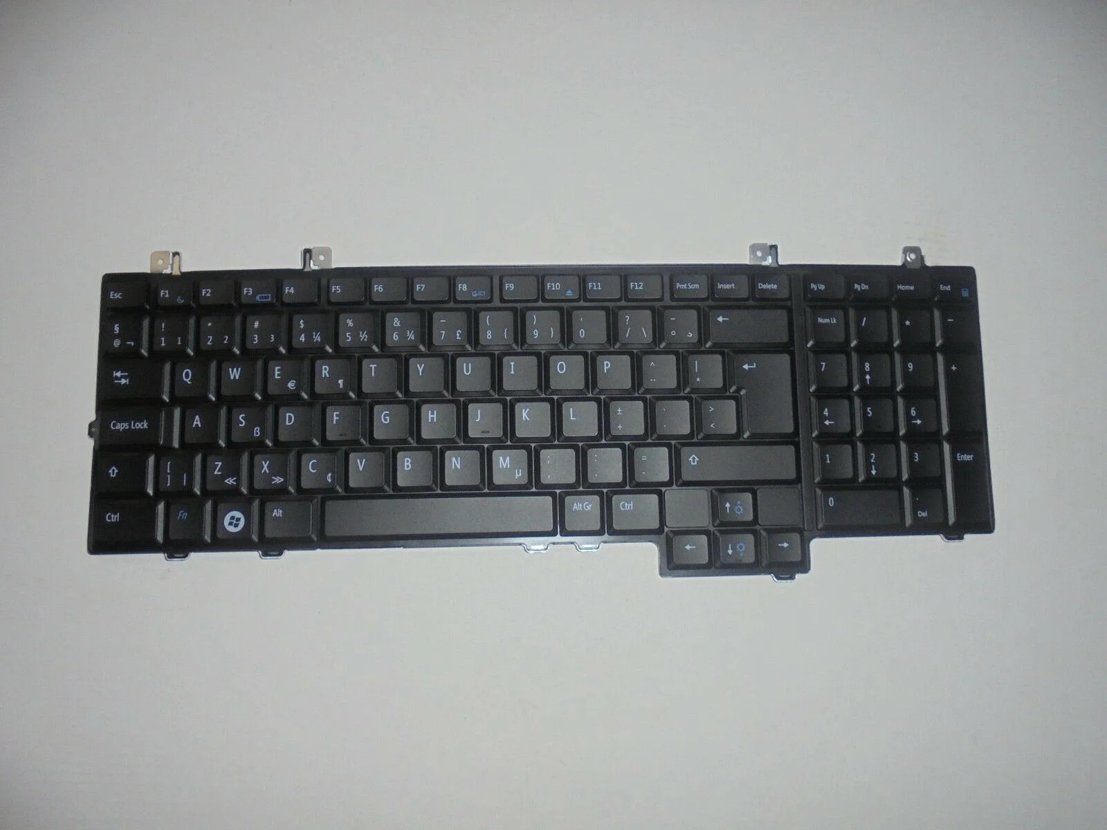 Thay Bàn Phím Laptop Dell Studio 1737