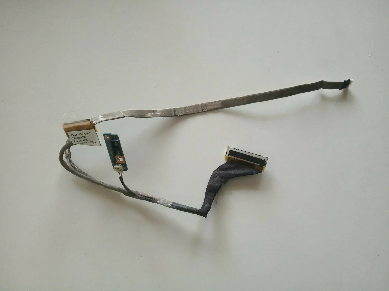 Thay Cáp Màn Hình Laptop Dell Latitude E6320