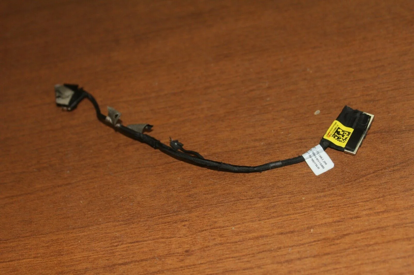 Thay Cáp Màn Hình Laptop Dell XPS 13 9343