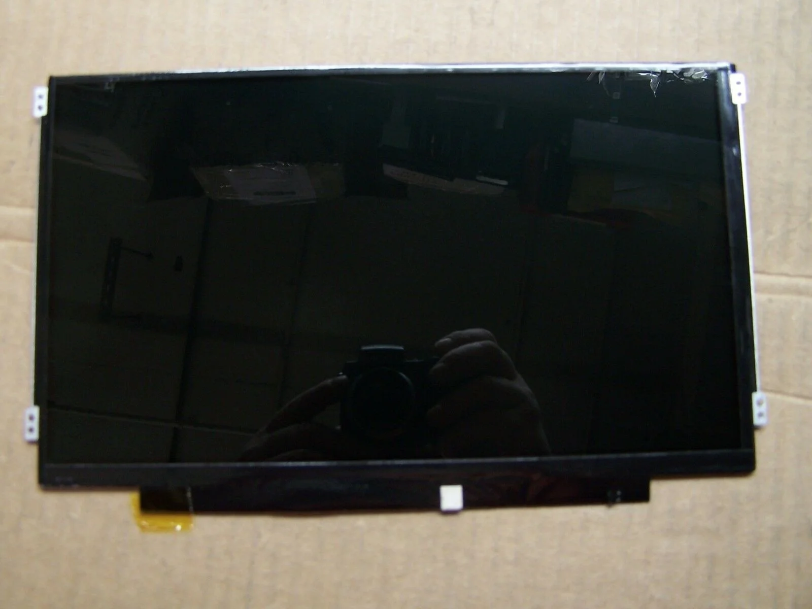 Thay màn hình Laptop Asus F200 F200MA