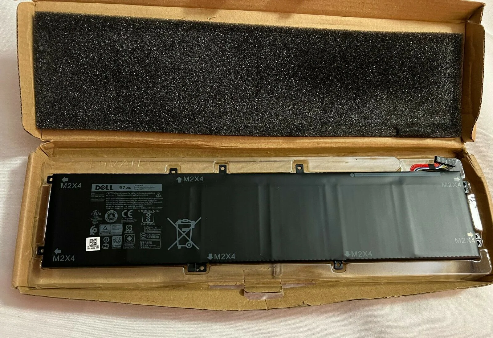 Thay Pin Laptop Dell XPS 15 9570