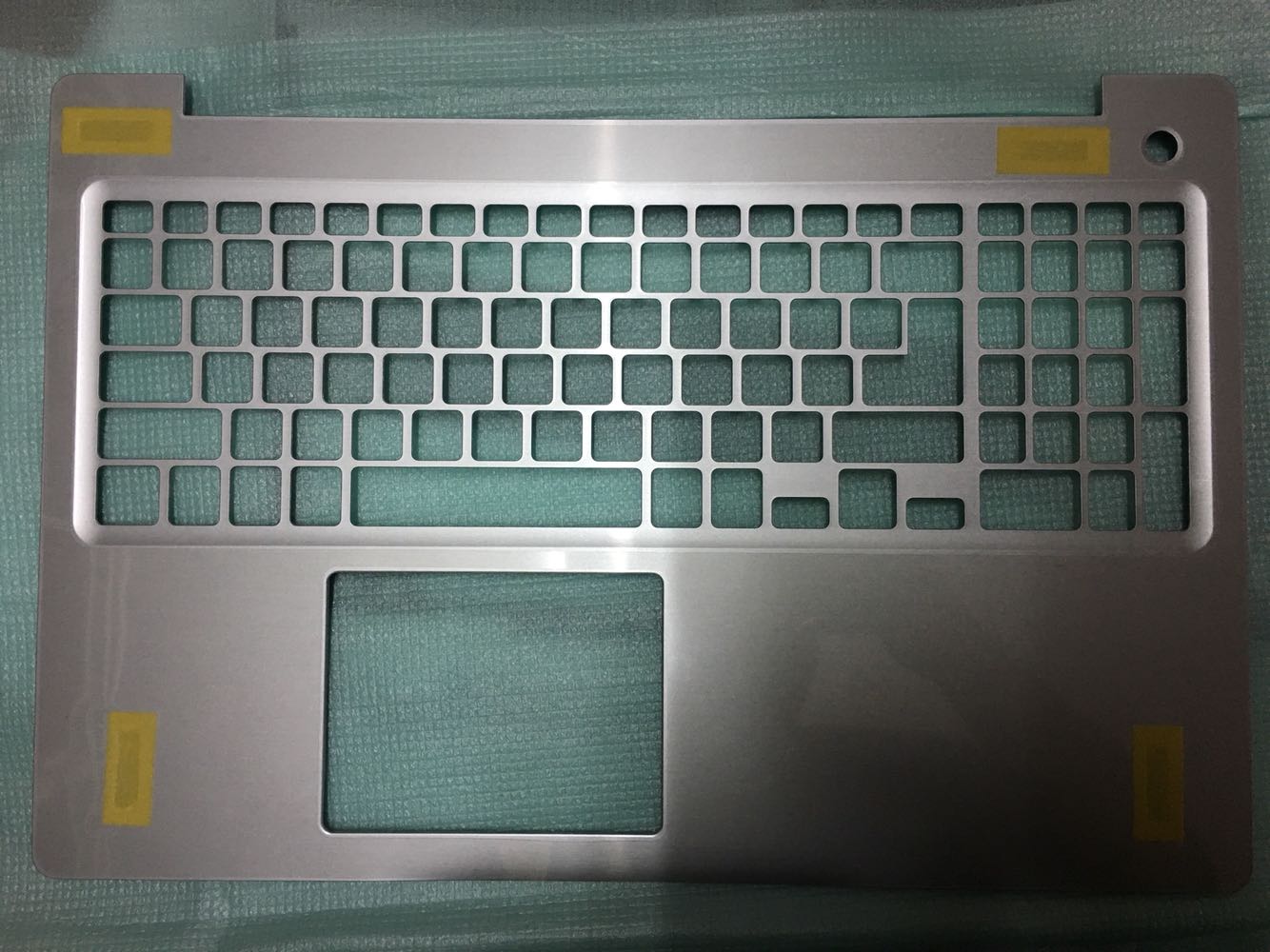 Thay vỏ Laptop Dell Inspiron 5466