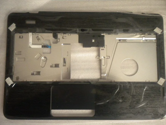 Thay vỏ Laptop Dell Inspiron M4040