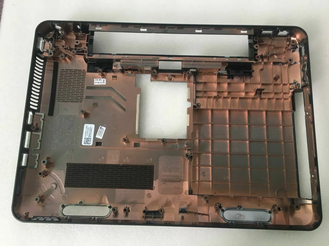 Thay vỏ Laptop Dell Inspiron N4110